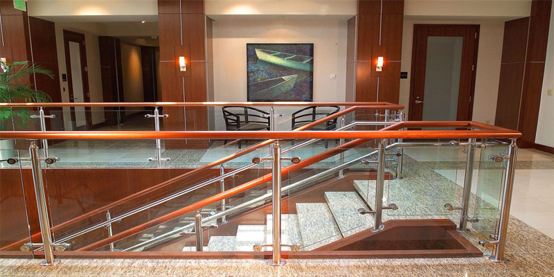 steel-railing-glass-fitting