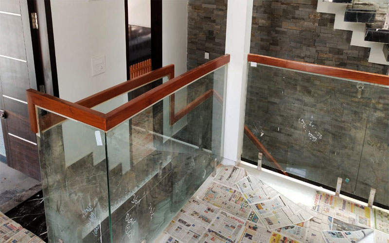 ss-railings-with-glass